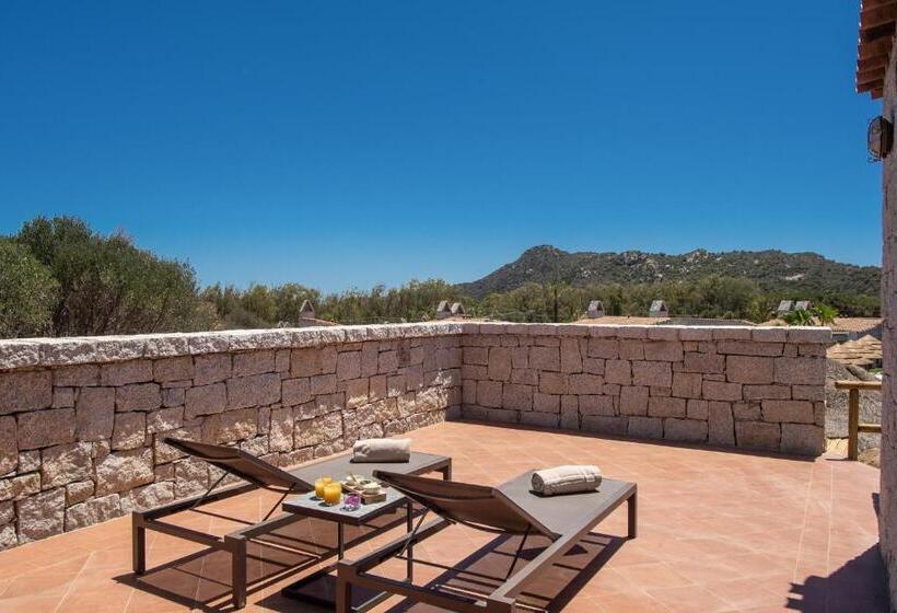 Люкс Кровать Кинг, Cala Sinzias Resort