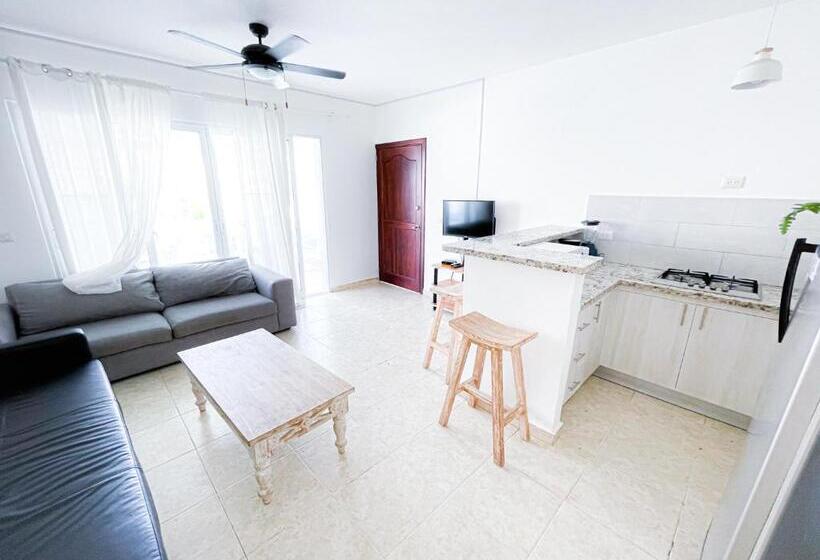 آپارتمان 1 خوابه با چشمانداز استخر, Villas Los Corales Long Term Bavaro Bbq Wifi Beach Club & Spa
