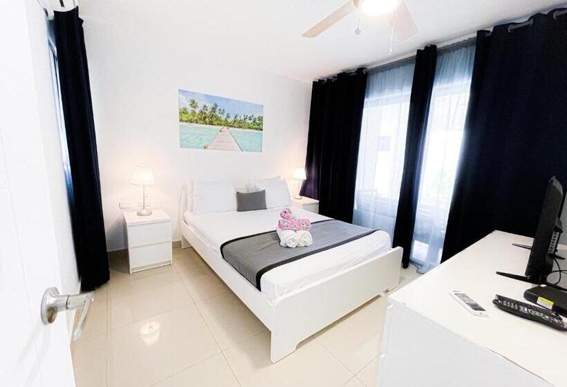 ویلای لوکس 1 خوابه, Villas Los Corales Long Term Bavaro Bbq Wifi Beach Club & Spa