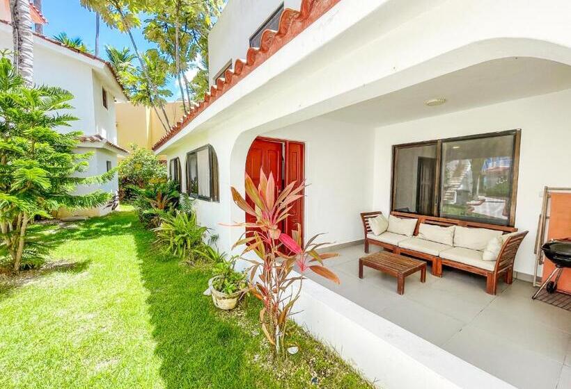 ویلای لوکس 1 خوابه, Villas Los Corales Long Term Bavaro Bbq Wifi Beach Club & Spa