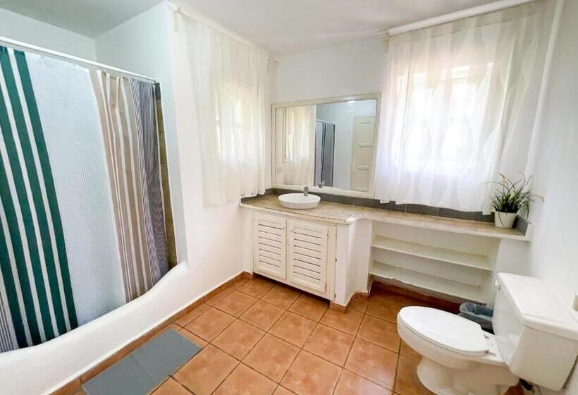 ویلای سوپریور 1 خوابه, Villas Los Corales Long Term Bavaro Bbq Wifi Beach Club & Spa