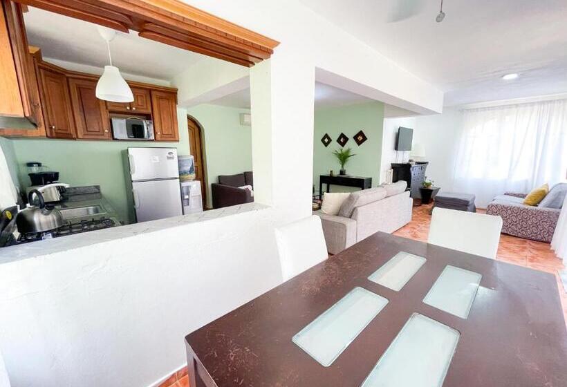 ویلای سوپریور 1 خوابه, Villas Los Corales Long Term Bavaro Bbq Wifi Beach Club & Spa