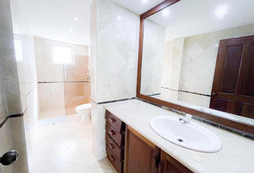 ویلای سوپریور 1 خوابه, Villas Los Corales Long Term Bavaro Bbq Wifi Beach Club & Spa