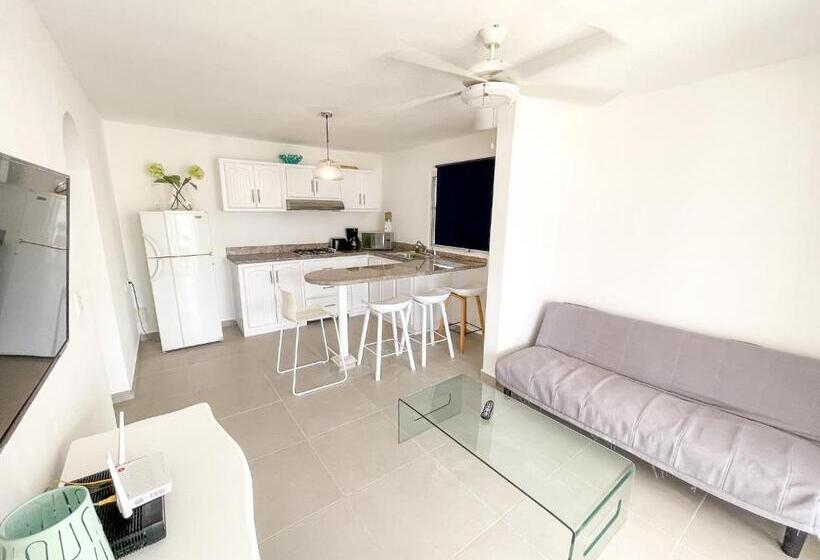 آپارتمان 1 خوابه با چشمانداز دریا, Villas Los Corales Long Term Bavaro Bbq Wifi Beach Club & Spa