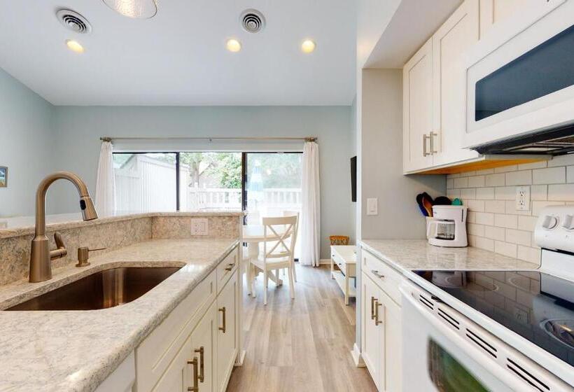 شقة غرفة واحدة, Sea Colony   4503 Tie Breaker