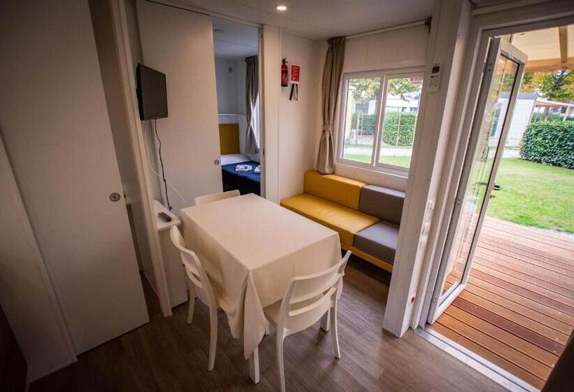 Дом 1 Спальня, Albavillage Hotel Wellness & Camping