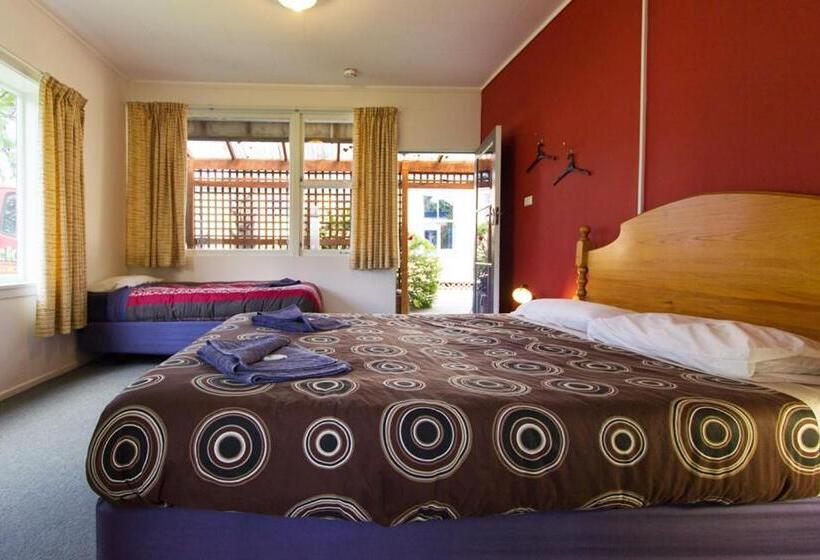 اتاق استاندارد سه نفره, Sequoia Lodge Backpackers