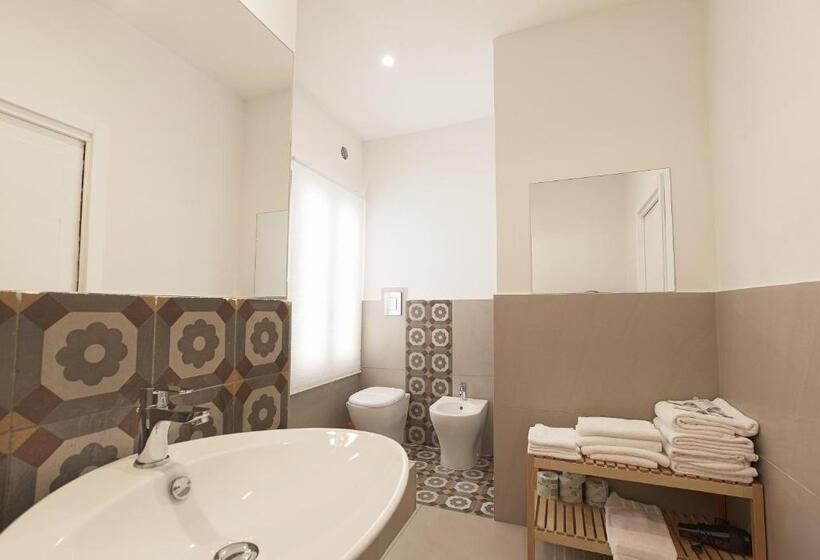 Четырехместный Номер Стандарт с Балконом, Camere A Sud