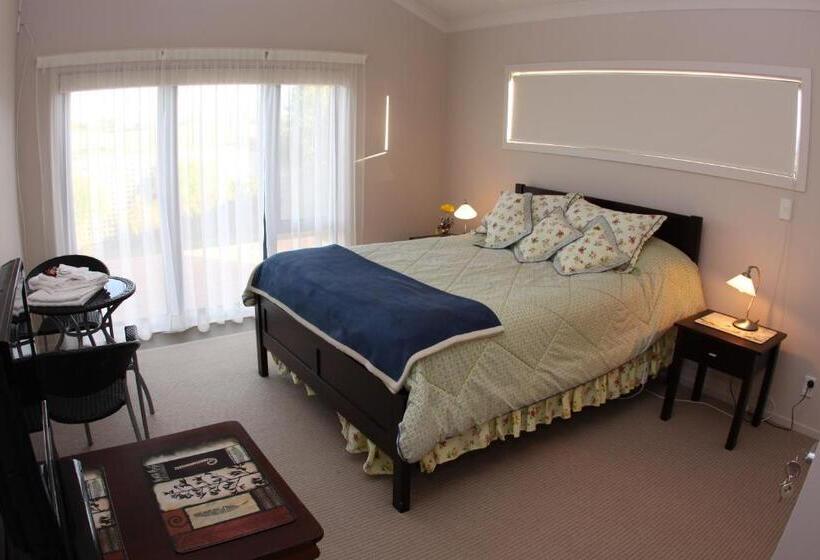 اتاق لوکس, Richmond Farm Lodge