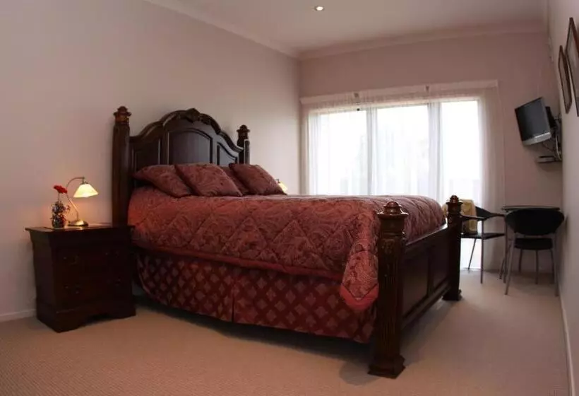 デラックスルーム, Richmond Farm Lodge
