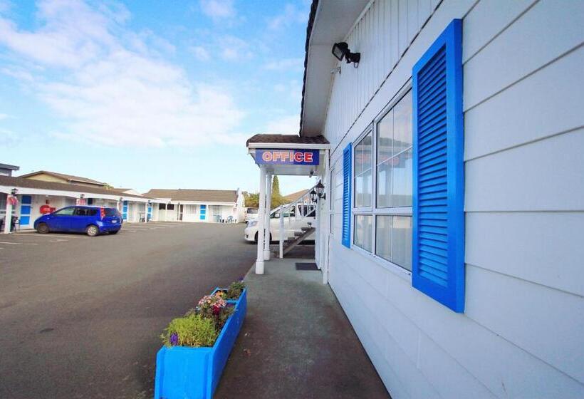 חדר סטנדרט עם מיטת קווין, Golden Glow Motel