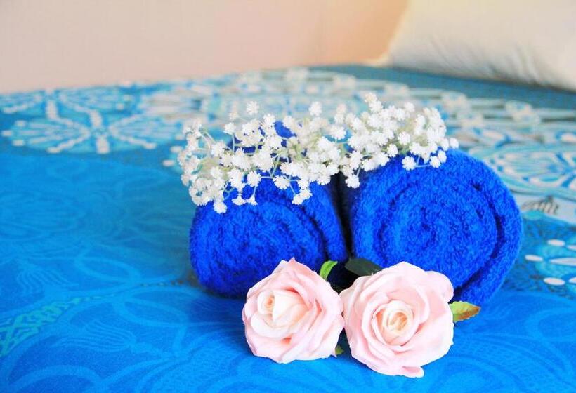 חדר סטנדרט עם מיטת קווין, Golden Glow Motel