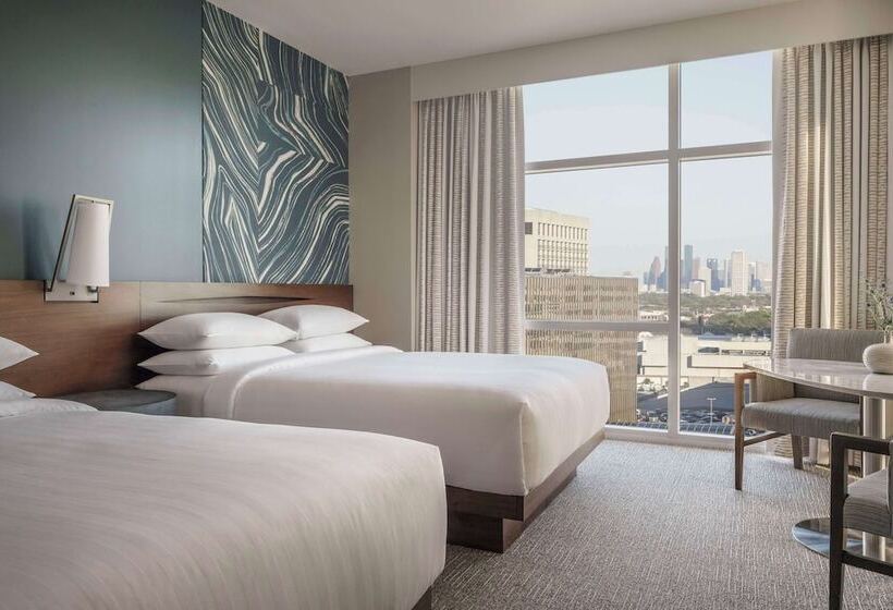 Номер Клуб, Hyatt Regency Houston Galleria