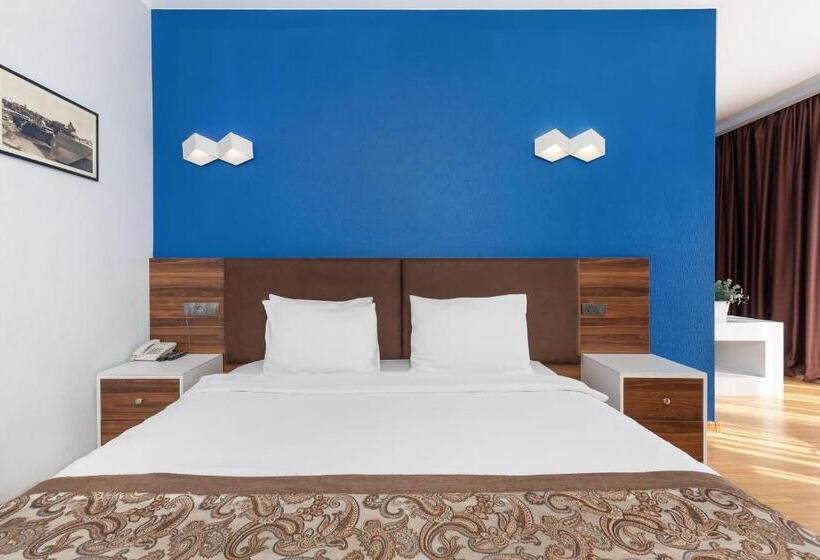 Номер Deluxe, Iveria Inn