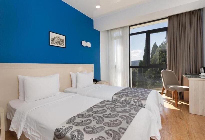 Номер Стандарт, Iveria Inn