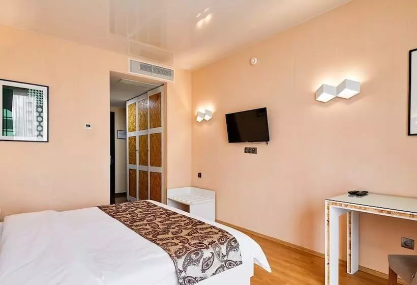اتاق استاندارد, Iveria Inn