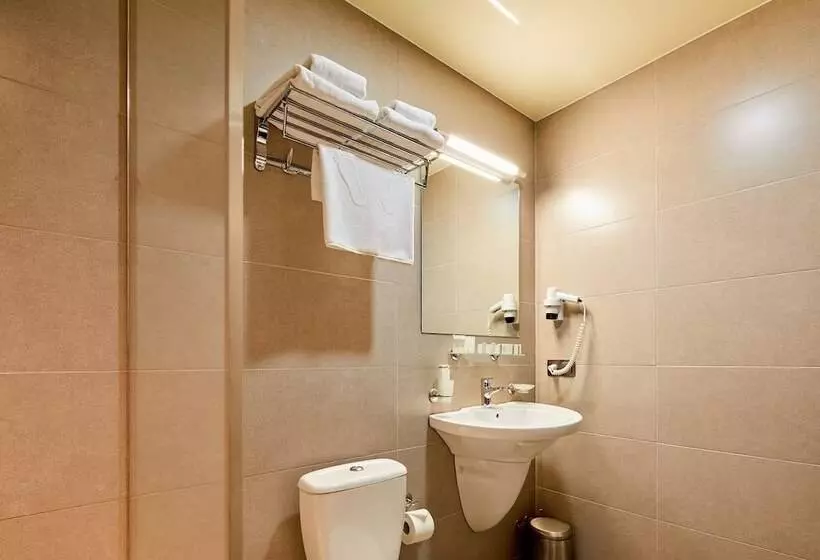 اتاق استاندارد, Iveria Inn