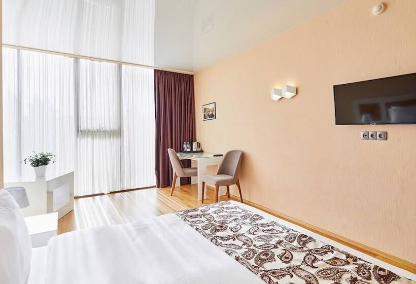 Номер Deluxe, Iveria Inn