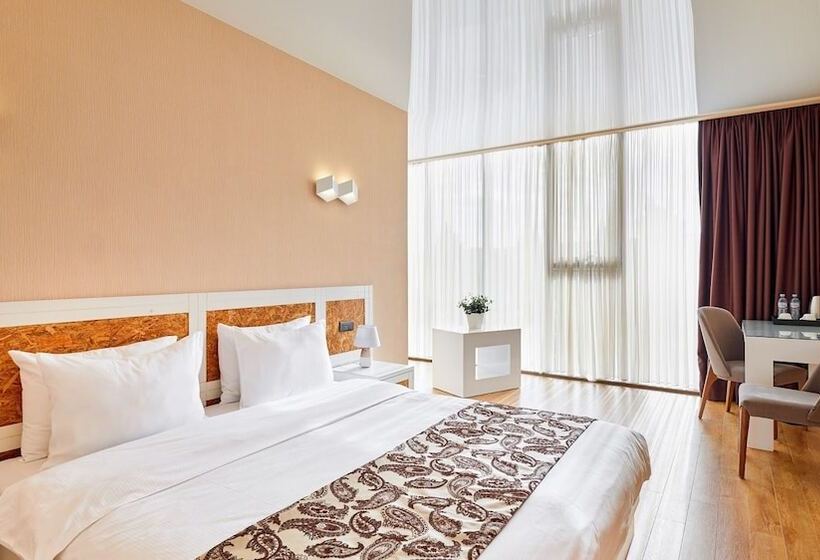 Номер Deluxe, Iveria Inn