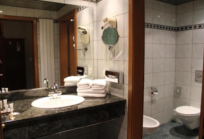 コンフォートルーム, Le Mandelberg