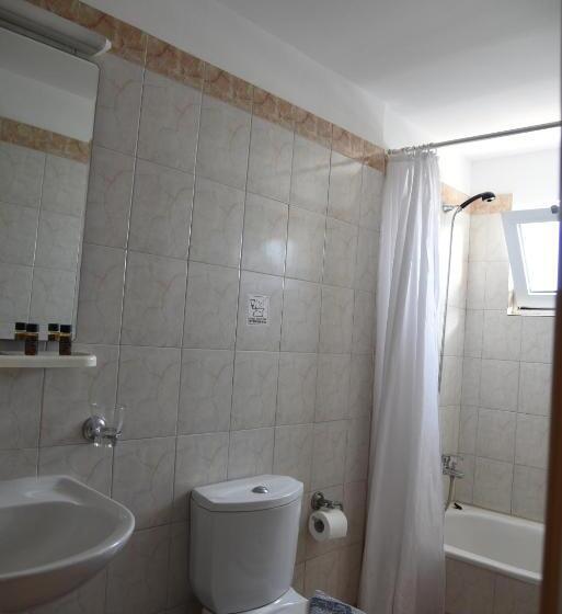 חדר יחיד קלאסי, Marine Congo