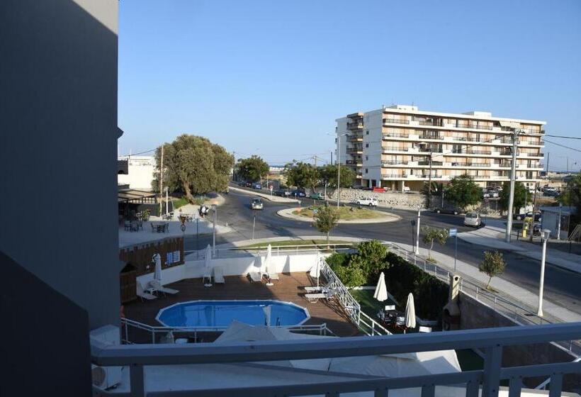 חדר יחיד קלאסי, Marine Congo