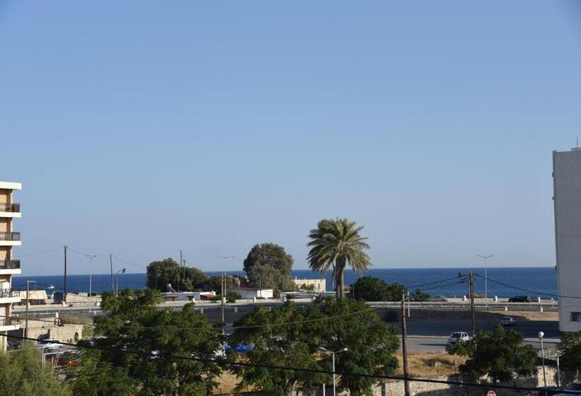 חדר יחיד קלאסי, Marine Congo