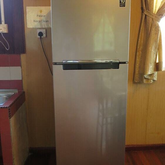 بنجلو قياسى غرفتين نوم, Mile 36 Lodge