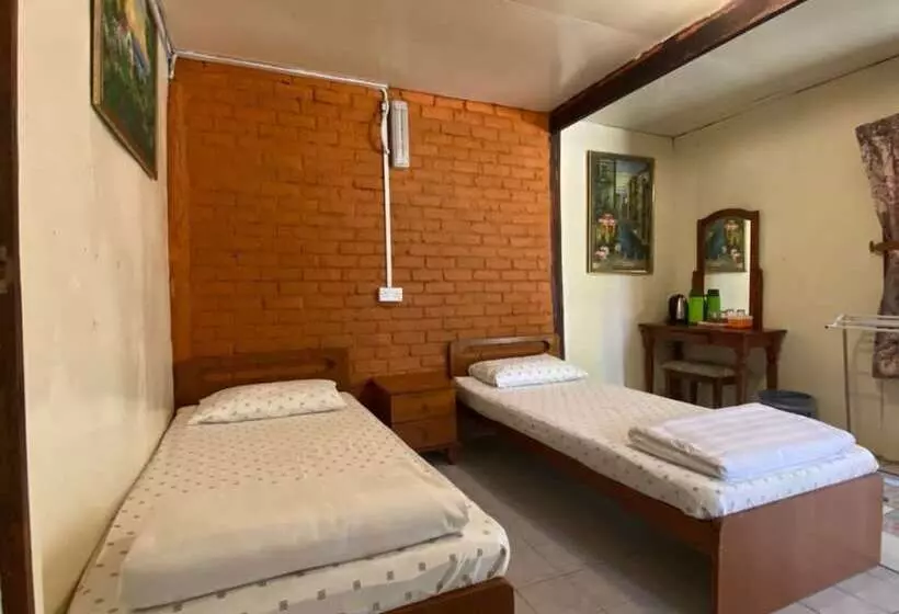 Economy-huone, Mile 36 Lodge