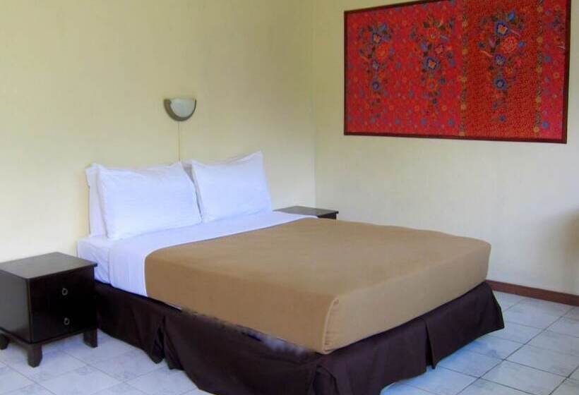 غرفة قياسية مطلّة علي الحديقة, Mile 36 Lodge