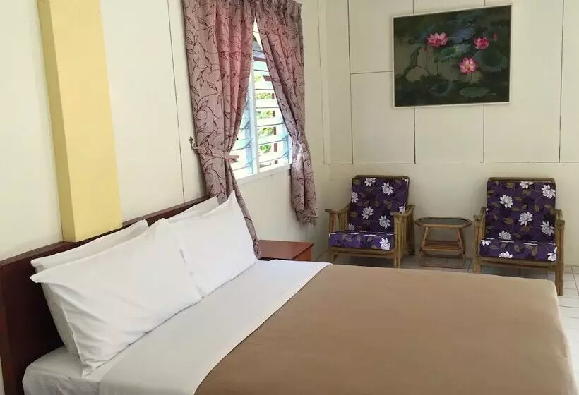 Deluxe-huone Puutarhanäkymä, Mile 36 Lodge