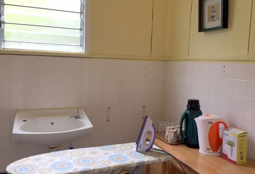 غرفة ديلوكس مطلّة علي الحديقة, Mile 36 Lodge