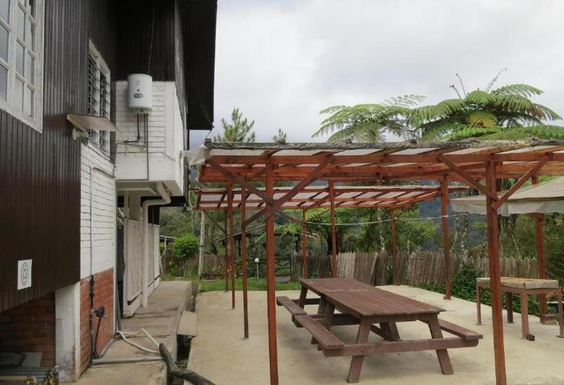 بنجلو قياسى غرفتين نوم, Mile 36 Lodge