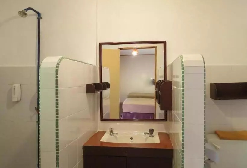 Standard-studio Parveke, Mile 36 Lodge