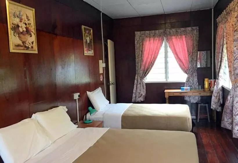 Standard Kolmen Hengen Huone, Mile 36 Lodge