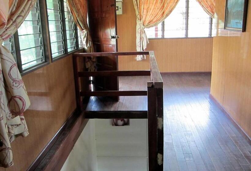 كابينة, Mile 36 Lodge