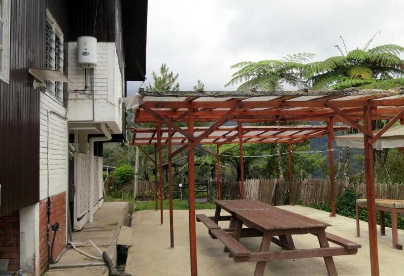 بنجلو قياسى غرفتين نوم, Mile 36 Lodge