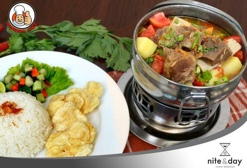 חדר סופריור, World Hotel Jakarta   Bandengan