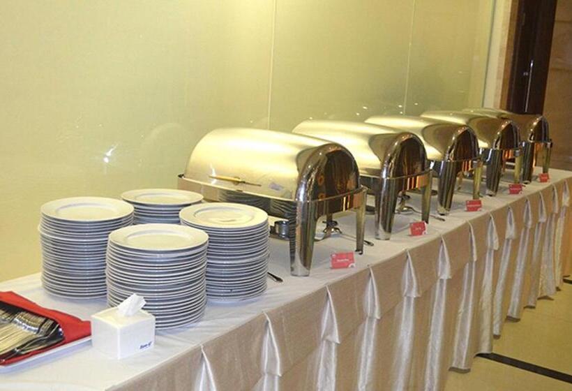 חדר דלוקס, World Hotel Jakarta   Bandengan