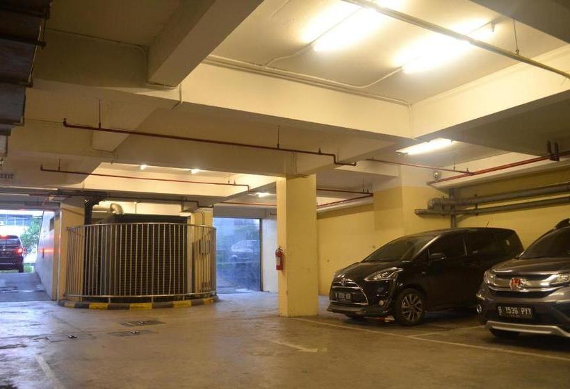 חדר דלוקס, World Hotel Jakarta   Bandengan