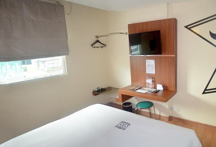 חדר סופריור, World Hotel Jakarta   Bandengan