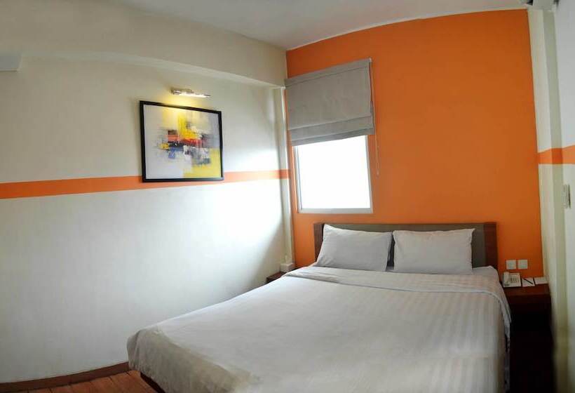 חדר סופריור, World Hotel Jakarta   Bandengan