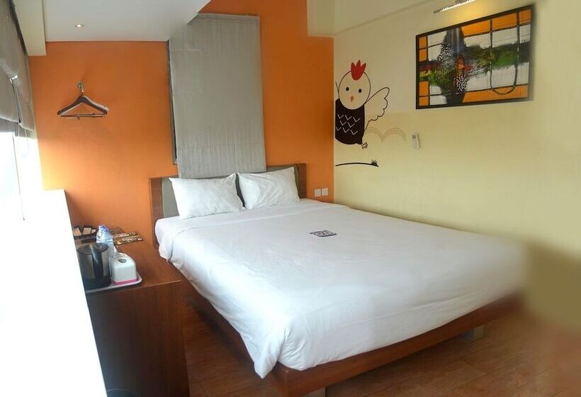 Номер Deluxe, World Hotel Jakarta   Bandengan