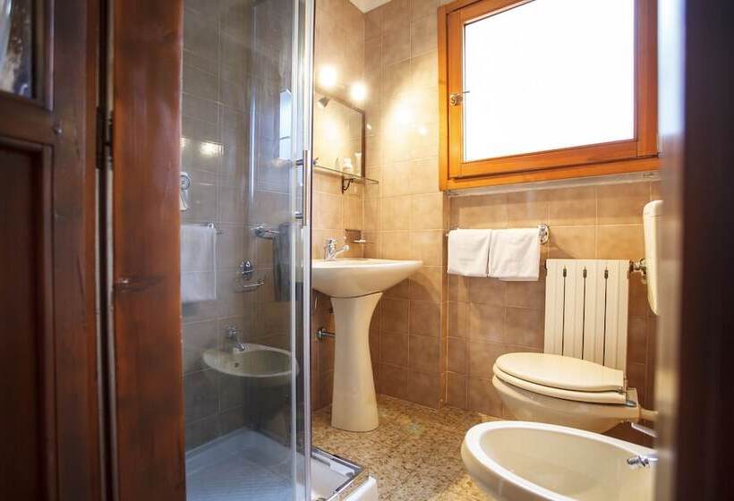 スタンダードルーム, Olimpic