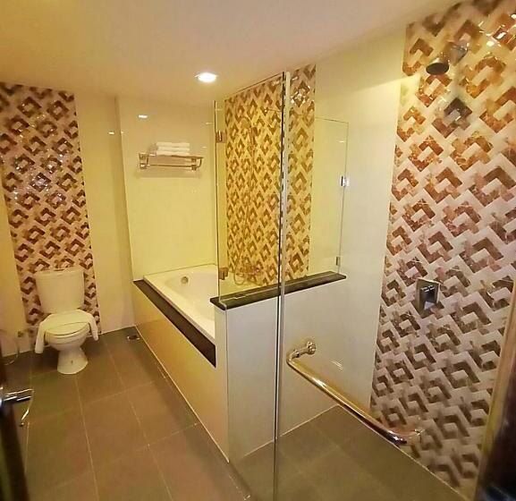 标准三人间, Royal Heritage Pavilion Jomtien