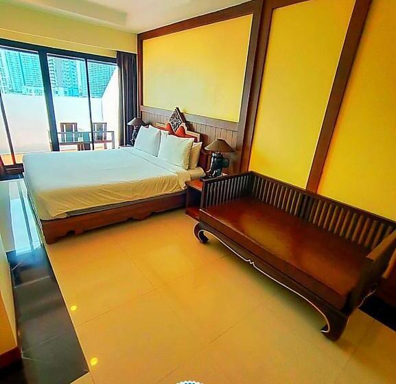 Quarto Superior, Royal Heritage Pavilion Jomtien