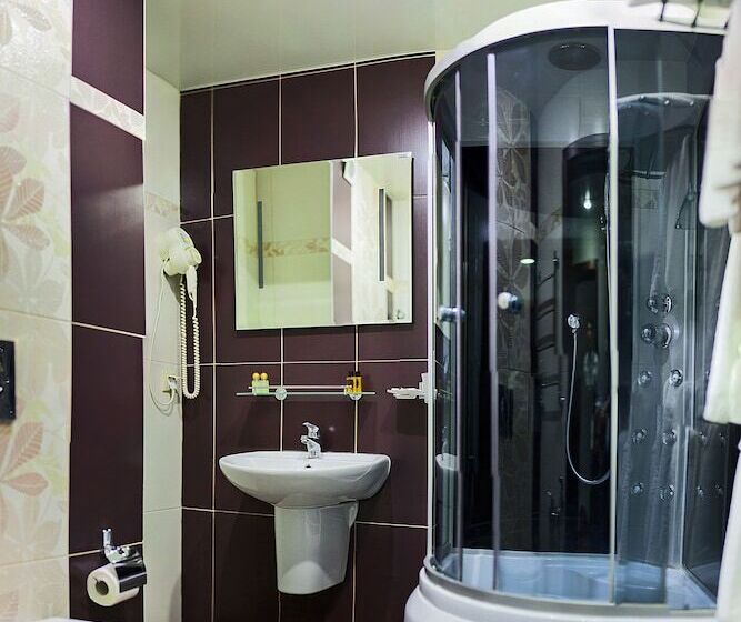 Juniorsvit, Sm Royal