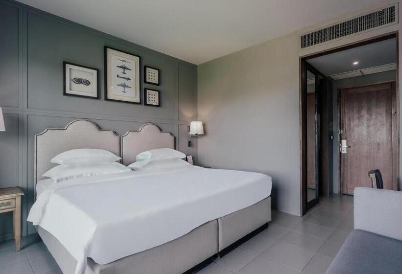 اتاق لوکس با چشم‌انداز استخر, Sugar Marina Hotel  Aviator  Phuket Airport   Sha Extra Plus
