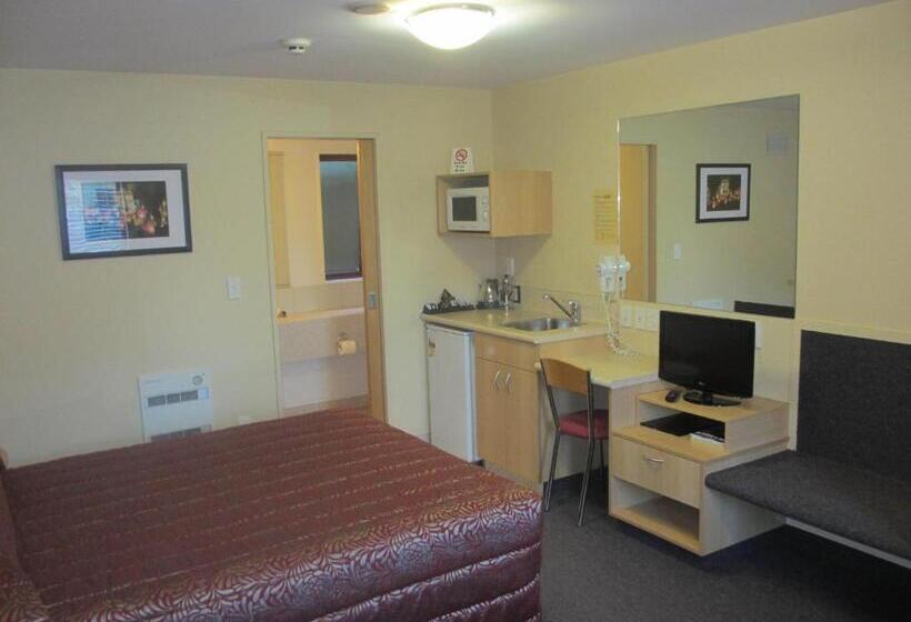 标准工作室, Alhambra Oaks Motor Lodge