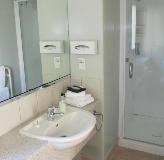 标准间, Alhambra Oaks Motor Lodge